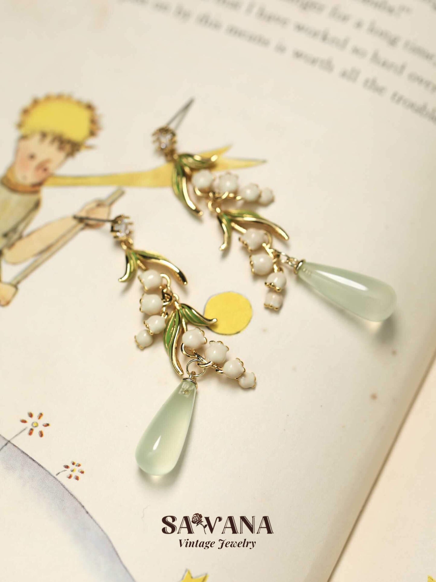 Maiden's Garden 18K Gold Plated Vintage Fairy Suzuran Agate Long Earrings SAWANAJewelry